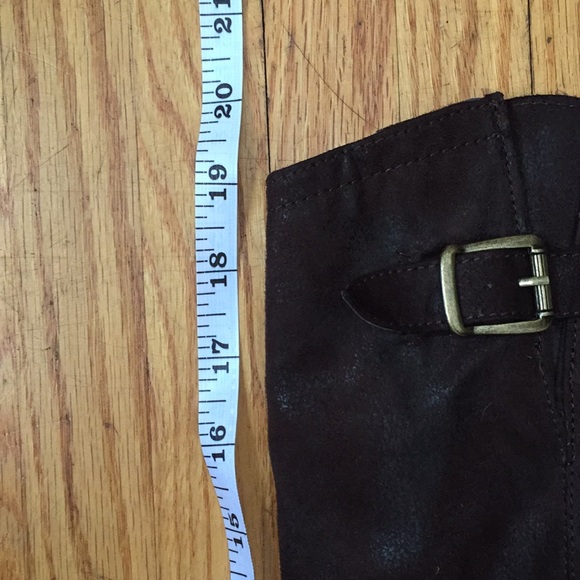 Knee high brown boots - Picture 2 of 3